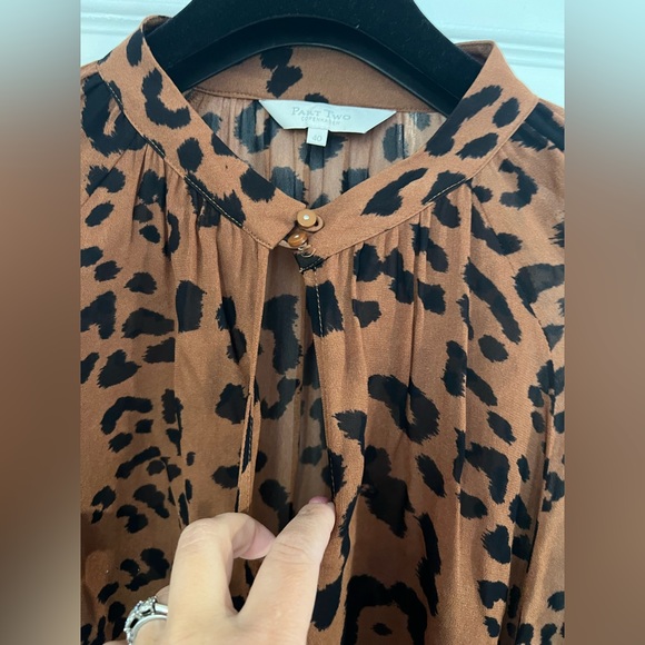 Part Two Leopard animal print key hole TALIPW BLOUSE size 40 excellent condition - Picture 7 of 13